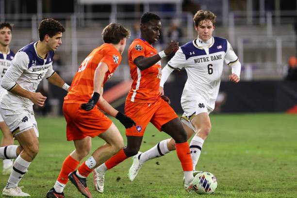 赛场外获得 赛场外获得